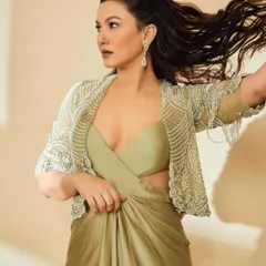 This shot of Gauahar Khan shows the power of a great ponytail. I created a high, voluminous pony with lots of movement and bounce to match her incredible energy. It’s a classic glam hairstyle that always makes a statement on camera.