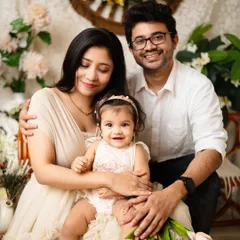 A classic family portrait that radiates warmth and happiness. I love creating these timeless images that perfectly capture your family at this beautiful stage.