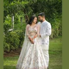 A soft, dewy makeup finish for this beautiful couple's engagement shoot. I focus on creating a natural radiance that enhances features without feeling heavy, ensuring you both look and feel like yourselves.