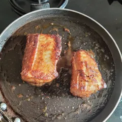 Grilled Basa fish, ready in 10 minutes. A simple marinade, a quick sear in a hot pan, and you have a high protein meal. No excuses.