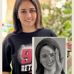 Here I am, holding my finished self portrait. It's a strange and wonderful feeling to hold a piece that is so personal. This is the result of patience, practice, and a lot of love for my craft.