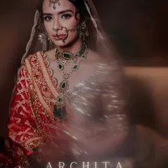A bridal portrait is a work of art. Using a slow shutter technique, we created this ethereal, motion-filled portrait of Archita, capturing her elegance and the dreamlike quality of her wedding day.