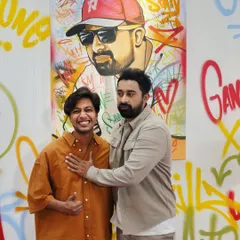 Another shot with Rannvijay, showing his appreciation for the finished portrait. It was an honor to create this piece for such an inspiring person.