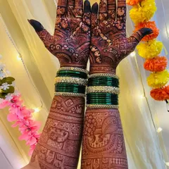 This is the result of my natural henna paste and proper aftercare. Achieving this deep, beautiful stain is my obsession, ensuring your mehendi looks stunning on your special day.
