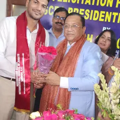 Receiving a felicitation from Mr. Adish Aggarwala, who also serves as President of the International Council of Jurists. This acknowledgment from the leadership of the bar reinforces my commitment to upholding the highest standards of the legal profession.