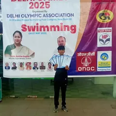 This is what dedication looks like. So proud of our boy Pradyumn for bagging 6 medals at the Delhi Open Senior State Swimming Championship. We train our students for competitive swimming at state and national levels.