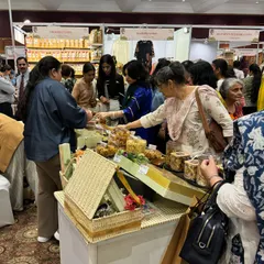 A busy moment at the FICCI FLO exhibition in Delhi. It was heartwarming to see so many people enjoying our products and taking home our new Diwali gifting range.