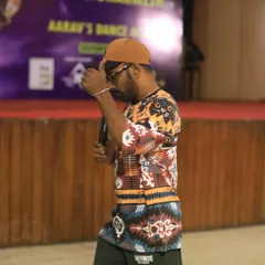 The master at work. A candid shot of Dharmesh Sir, mic in hand, getting ready to share his incredible knowledge and energy with our students.