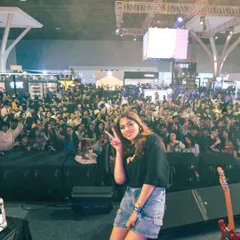 On stage at the All You Can festival, looking out at my fam. There’s no better feeling than connecting with a massive crowd that loves hip-hop as much as I do. This is what I live for.
