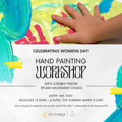 Here is a snapshot from my hand painting workshop in Mangalore. You can see how we use our hands directly on the canvas to create bold strokes and textures. It’s a simple, guided process perfect for anyone looking to de-stress.