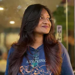 A beautifully executed layered haircut with soft waves. This style is perfect for adding volume and a touch of glamour, framing the face while keeping the length.