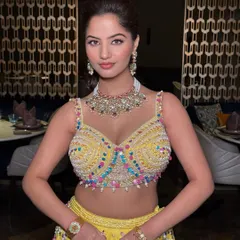 A modern Haldi muse. This look is a radiant play of glow and youth, redefining what a Haldi bride can look like with a chic, glamorous, and effortlessly cool vibe.