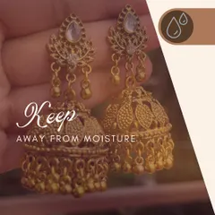 To prevent tarnish and damage to the finish, it's important to keep your fashion jewellery away from moisture, water, and sweat.
