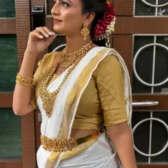 My students learn to experiment while respecting tradition. This classic South Indian look is timeless and beautiful.