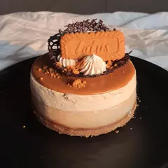 My Biscoff obsession is real. This is my mini Biscoff cheesecake, perfect for an individual treat. It has layers of flavour and is topped with a Lotus biscuit.