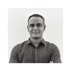 Meet Ar. Arunkumar Deivanayagam, a Principal Architect at Collage. Arun is a passionate and practical visionary who conceptualizes design through details and perspectives, with a talent for capturing moments through both blueprints and photography.
