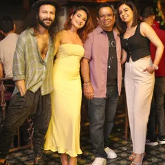 Another great night with great company. The midweek music journey is always better with friends.