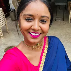 A simple selfie because I love this saree and this bright lip color.