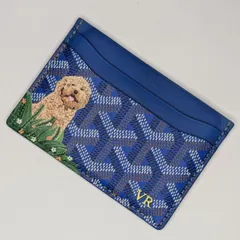 This is what it's all about, capturing the personality of your best friend on something you use every day. Getting the curls and happy expression of this Goldendoodle right on a small Goyard card holder was a fun challenge.