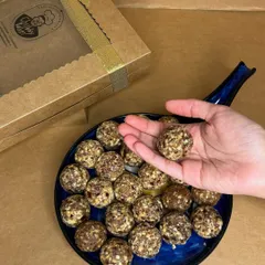 My Toasted Cashew & Coconut Ladoos are a crowd favorite. These vegan energy balls are made with the finest Medjool dates and are completely raw and gluten-free, making for a perfectly healthy and delicious bite.