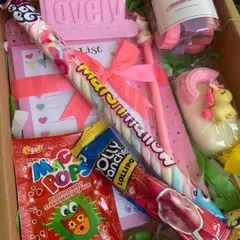 A magical unicorn-themed gift box for the dreamer in your life. This set includes a unicorn notepad, a mini unicorn soap, and our bestselling unicorn popsicle soap. It's adorable, useful, and gift-worthy.