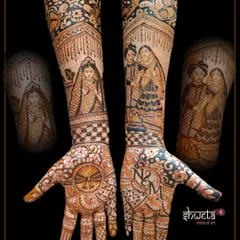 For my Bengali bride, I recreated the sacred wedding rituals of Shubhodrishti and Saptapadi in her henna. Your traditions and special moments can be the heart of your bridal design.