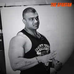 A close-up from the workshop. My expression shows the focus and passion I bring to educating others. I don't just talk, I teach from decades of practical experience.