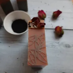 My Charcoal Rose soap is as effective as it is beautiful. The combination of activated charcoal and French pink clay is excellent for drawing out impurities, making it ideal for oily or combination skin.