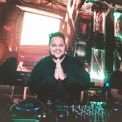Behind the decks is where I feel most at home. This is me, Tedd, connecting with the crowd and sharing the music I'm passionate about. I put my all into every track and every performance. WE HUMBLE ALWAYS!