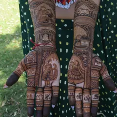 A full view of my own bridal mehndi, which was filled with personal stories and traditional designs. It was everything I had ever wanted.