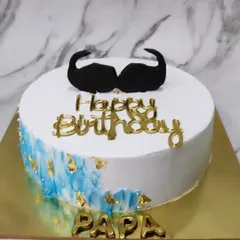 For the dad who is obsessed with his mustache! A simple and fun cake to celebrate your papa's birthday.