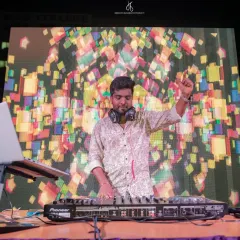 This is what a large-scale event setup looks like. With a massive LED screen and a professional sound system, I have everything I need to deliver a powerful performance.