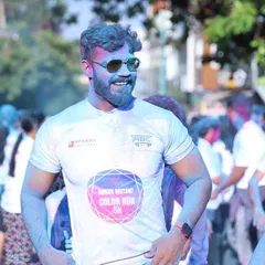 Fitness should be fun. Here I am with my clients at the Urban Mutant Color Run 5k. It's a great way to celebrate our fitness goals together outside the gym.