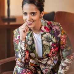 It was an honor to photograph world-class badminton player Saina Nehwal. The goal for this corporate event portrait was to create a look that was both professional and approachable, using soft window light to capture her natural confidence and warm personality.