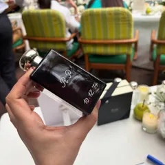 It was a dreamy afternoon with Jo Malone London, doing live engraving for guests at an exclusive event. I personalized their beautiful perfumes and diffusers with initials and special dates. Hearing the kind words from guests as they watched was truly heartwarming.