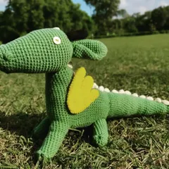 Meet Drogo, the health-conscious dragon. He’s a bit shy but has a big heart. This green amigurumi dragon is ready for adventures and makes a wonderful, soft toy for anyone who loves mythical creatures.