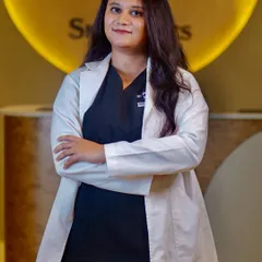 Meet Dr. Shraddha, a dedicated Consultant Dermatologist at our Skinmatics Kanakapura location. She brings compassion and a commitment to well-being to every patient she serves.