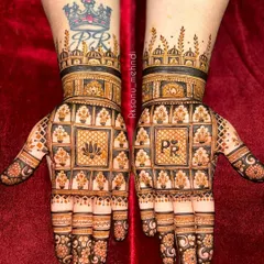 This design combines a modern aesthetic with traditional motifs. The architectural patterns and the couple's initials "PR" are a nod to their existing tattoos, creating a truly personalized and edgy look.