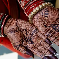 A close-up shot of a rich, dark bridal stain. The details of the peacock and intricate patterns are even more striking with this beautiful color.