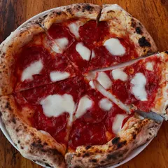 Wood-fired and pepperoni-packed. Our version of the Pepperoni pizza, made with spicy Spanish chorizo, is a classic that never goes out of style.
