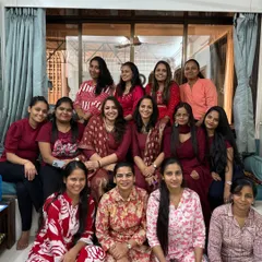 Our students become like family. A group photo from one of our offline batches in Mumbai, where artists come together to learn, grow, and support each other.