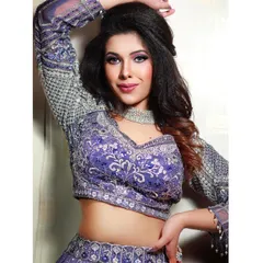 For this wedding guest look, I paired a stunning lavender lehenga with complementary purple tones on the eyes. The result is a sophisticated and modern ethnic style that is both elegant and on-trend.