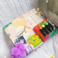 I added a personal touch to this stationery hamper with a sweet polaroid picture. It's a great way to make a gift feel extra special.