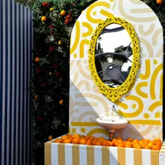 From concept to execution in just 42 hours. This St. Tropez inspired decor in Ahmedabad involved transforming a bungalow with custom-painted walls, fruit-based installations, and unique props, all on a tight deadline.