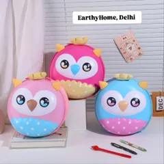 How cute are these owl-themed picnic bags? Available in pink and blue, they have a sturdy hard-shell design perfect for school trips or family outings.