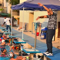 We provide exclusive opportunities for our swimmers to learn from their heroes. Here, Olympian Virdhawal Khade provides hands-on instruction on racing starts, sharing invaluable insights from his own competitive journey with our next generation of champions.