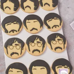 To go with the Beatles-themed birthday party, I made these cookies featuring the iconic hairstyles of John, Paul, George, and Ringo. It’s a simple but instantly recognizable design.