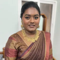 Subha looking radiant with her finished look. The glowing base and soft makeup are perfect for a daytime event.