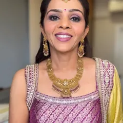 I believe beauty is timeless, and I specialize in makeup for mature skin. My technique focuses on creating a smooth, lifted, and radiant finish that enhances your natural elegance without settling into fine lines.
