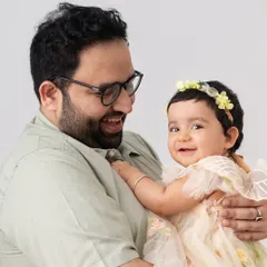 A father's love. The way this dad looks at his daughter is pure adoration. I love capturing these candid interactions between parents and their children.